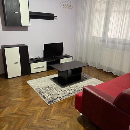 Apartament Bld N Titulescu Κραϊόβα Εξωτερικό φωτογραφία